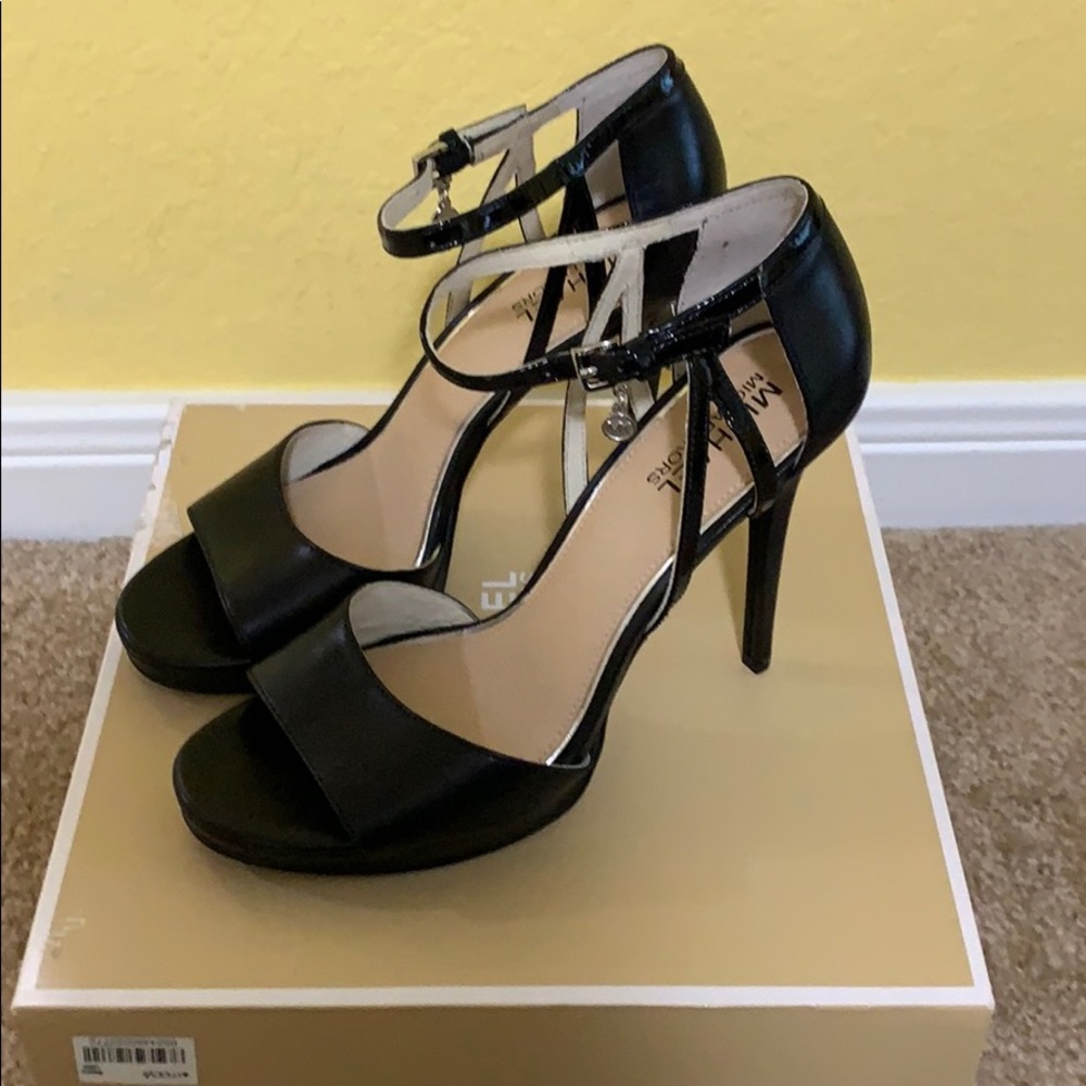 Michael Kors high heels size 7